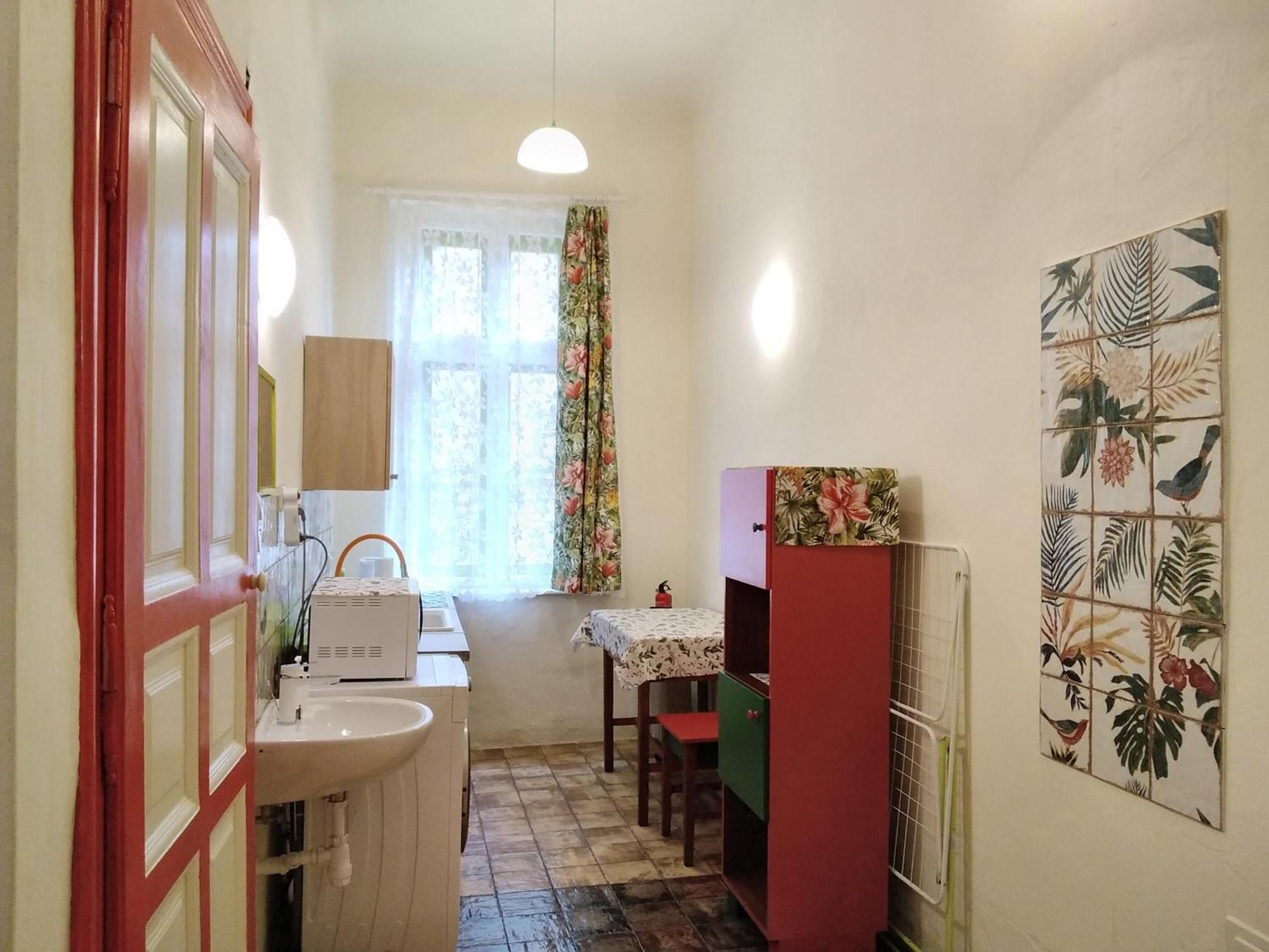 Elizavarlak Apartment Budapest Luaran gambar
